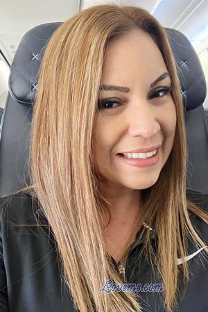 Ladies of Costa Rica