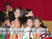 052-filipino-women
